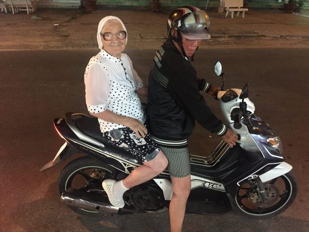 Баба Лена путешественница