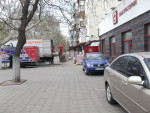 Забота о пешеходах у магазина «ТАВРИЯ»